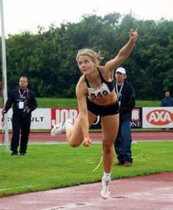 GODT RÅD: Spydkaster Ingeborg Sverdrup Rønningen siterer Leif Olav Alnes og sier at det er bedre med en dårlig trening enn en god skade. FOTO: TRYGVE F. MJELDE