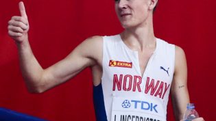 Enkel seier til Jakob Ingebrigtsen i U20-klassen i EM i terrengløp