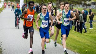 Jakob Ingebrigtsen slo Moens bestenotering i gateløp