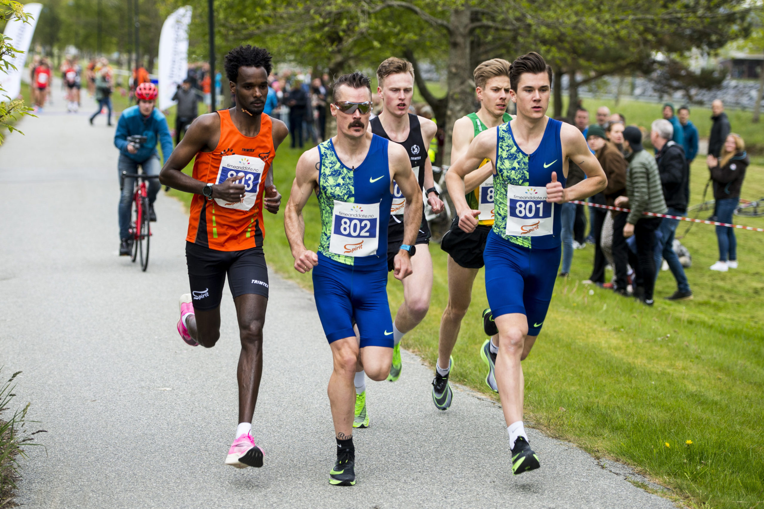 Jakob Ingebrigtsen slo Moens bestenotering i gateløp