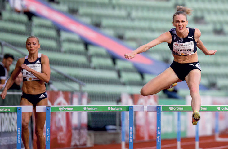 I TET: Line Kloster over 200meter hekkene under Impossible Games. Hun topper årets statistikk både på 200meter, 400meter og 200meter hekk. FOTO: EIRIK FØRDE