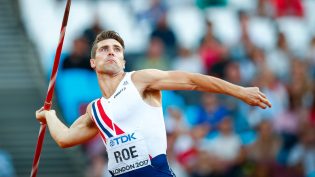 Seier og over 8000 poeng