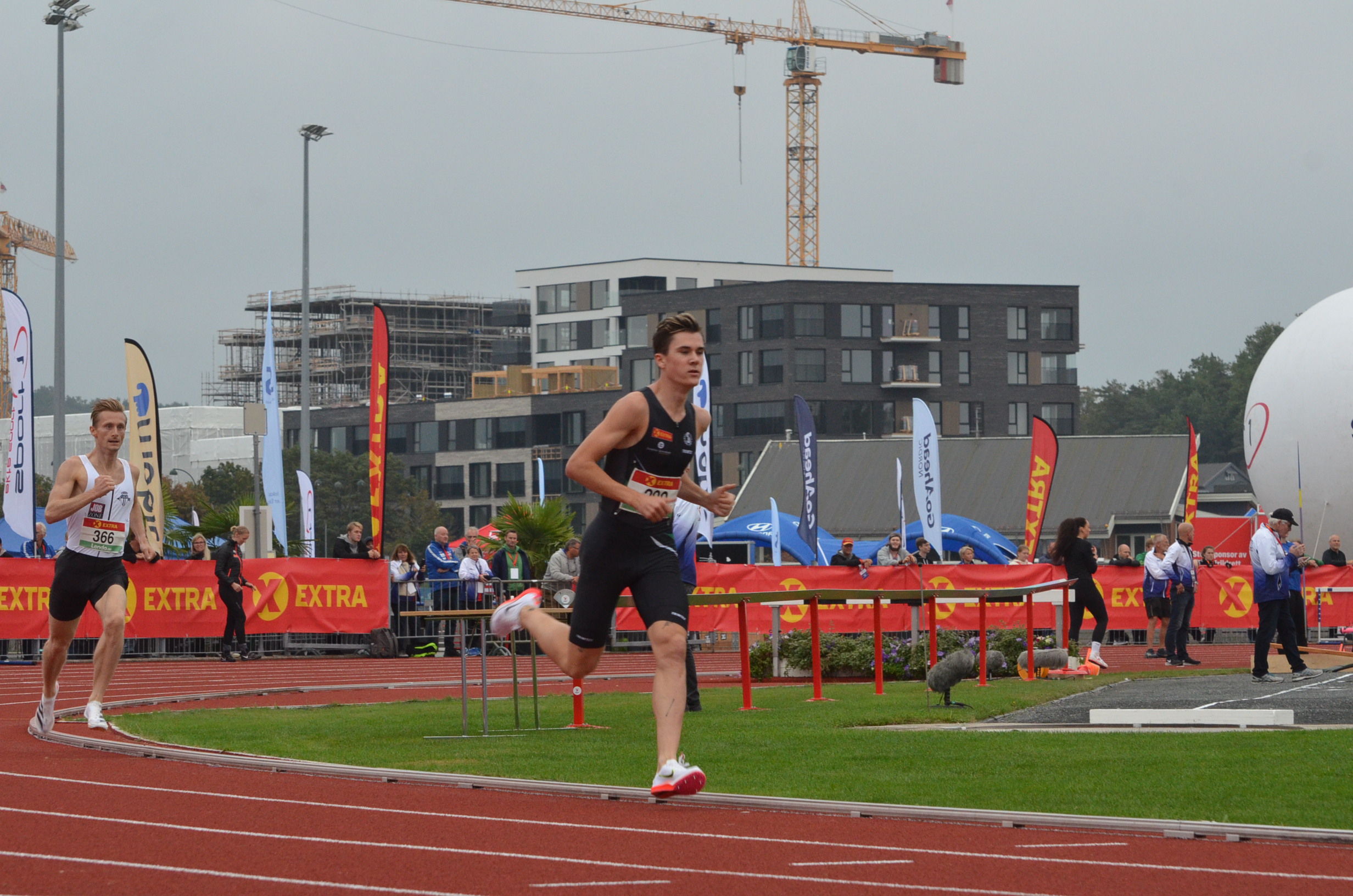 3.30,60 og ny VERDENSREKORD til Jakob Ingebrigtsen